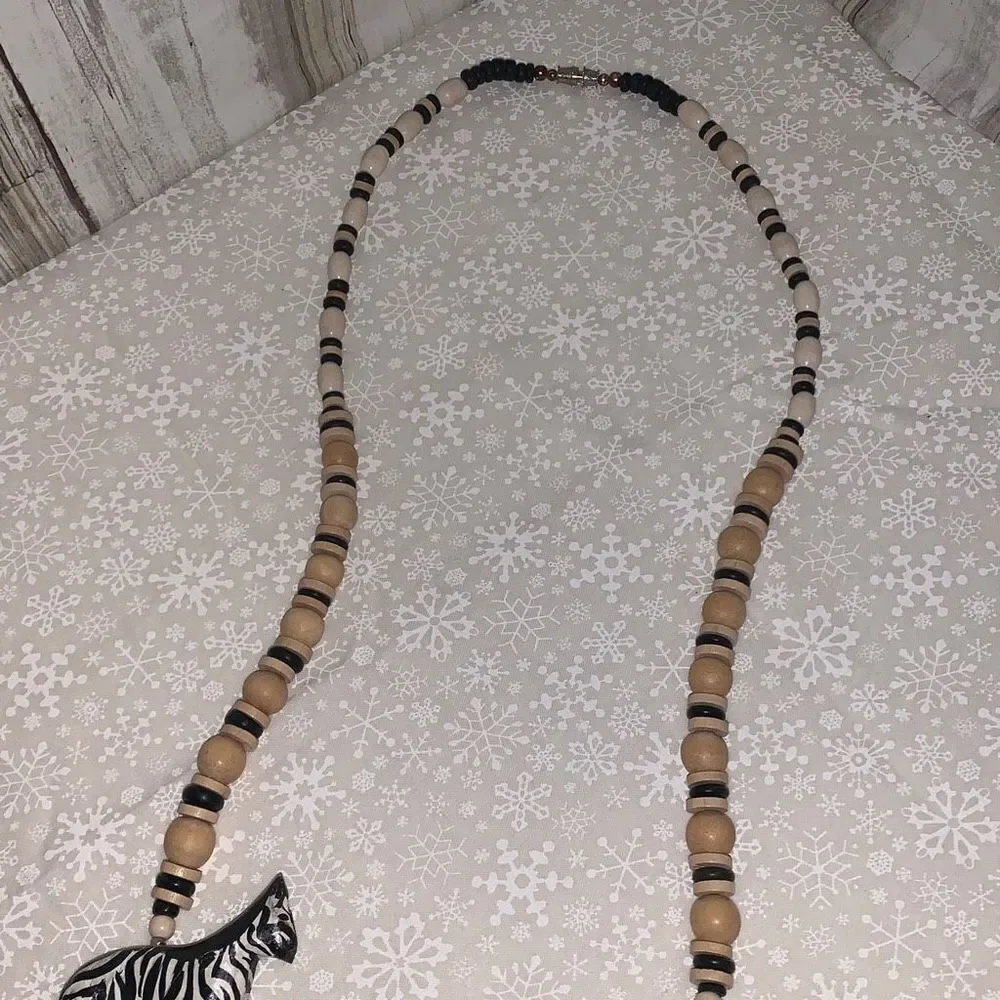 Vintage‎ Wood Hand Carved Zebra Bead Necklace 29”